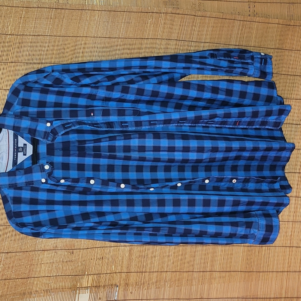 Tommy Hilfiger. Button up shirt. Mens size XXL.